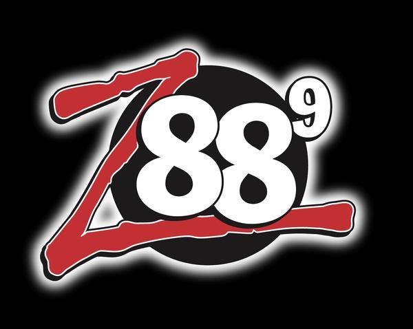 z889